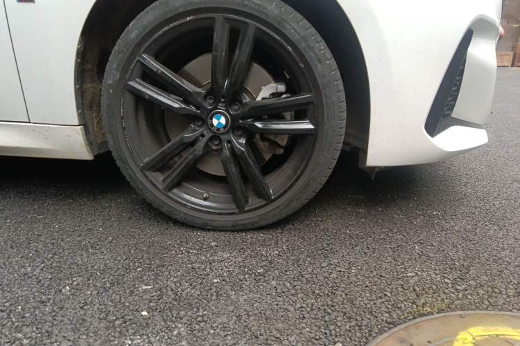 Used BMW 1 Series 2021 Restyled 125i M Sport Night Edition Right Front Wheel Hub