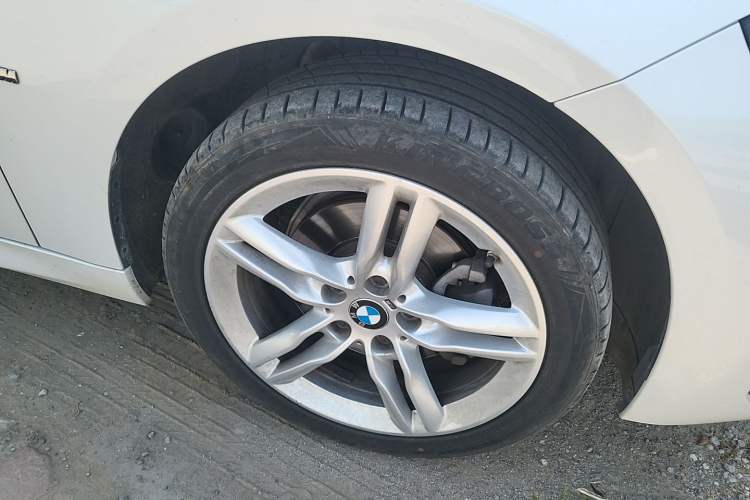Used BMW 1 Series 2021 120i M Sport Night Edition Right Front Wheel Hub