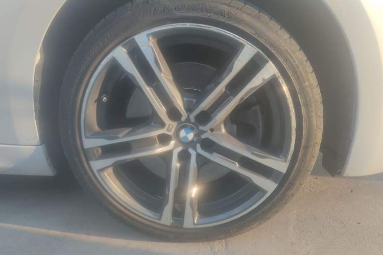 Used BMW 1 Series 2021 Restyled 125i M Sport Night Edition Right Front Wheel Hub