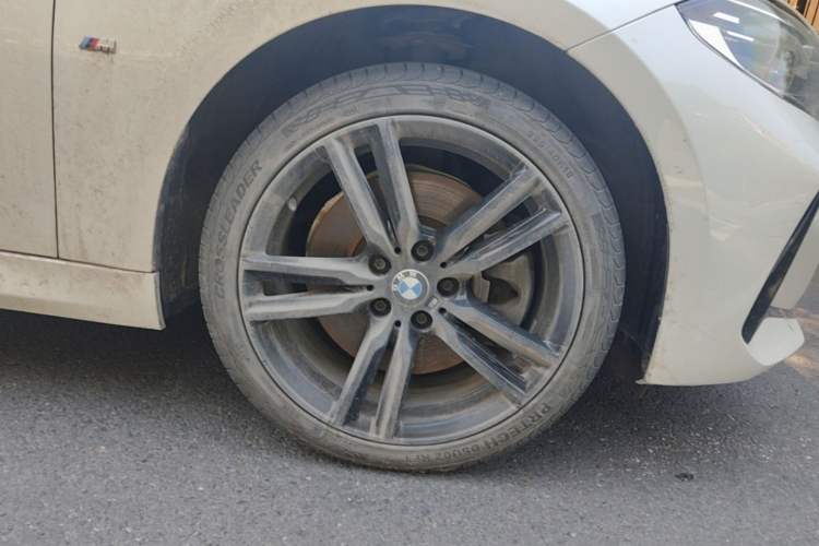 Used BMW 1 Series 2021 125i M Sport Night Edition Right Front Wheel Hub