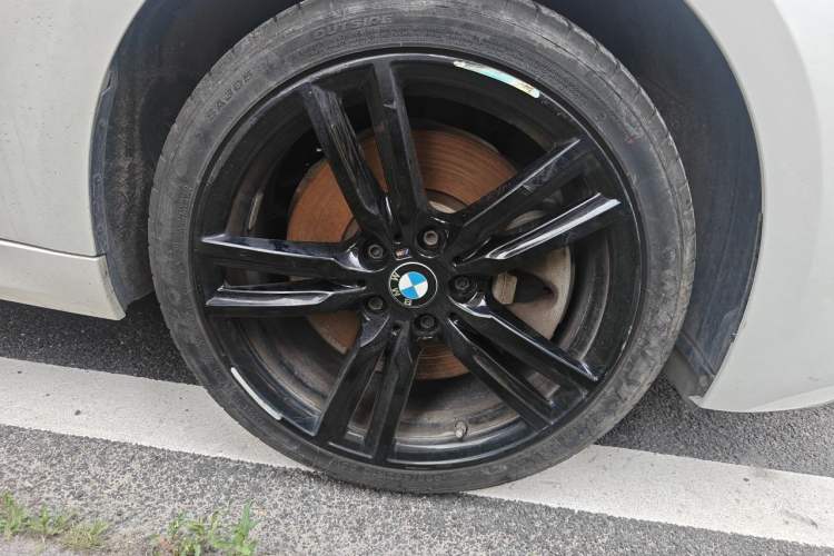 Used BMW 1 Series 2021 Restyled 125i M Sport Night Edition Right Front Wheel Hub