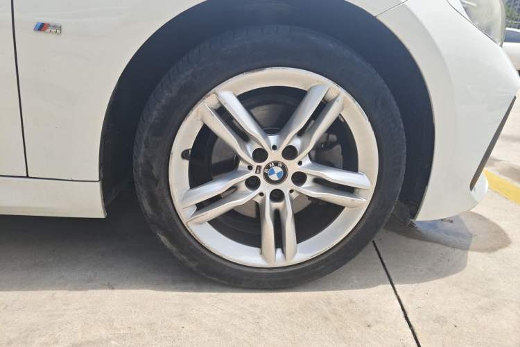 Used BMW 1 Series 2021 120i M Sport Night Edition Right Front Wheel Hub