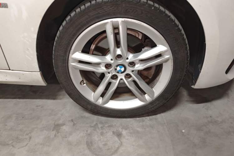 Used BMW 1 Series 2021 120i M Sport Night Edition Right Front Wheel Hub