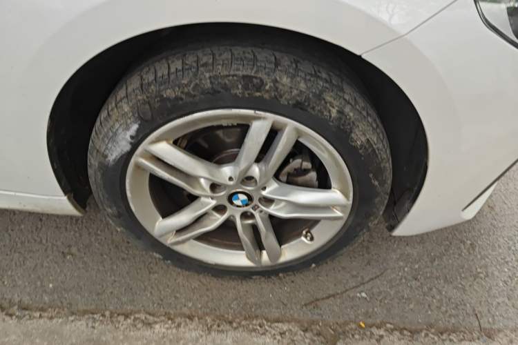 Used BMW 1 Series 2021 120i M Sport Night Edition Right Front Wheel Hub