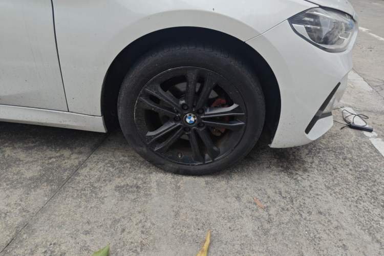 Used BMW 1 Series 2021 120i M Sport Edition Right Front Wheel Hub