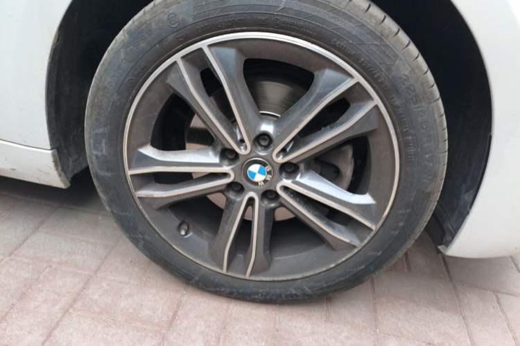 Used BMW 1 Series 2021 Revised 120i M Sport Edition Right Front Wheel Hub