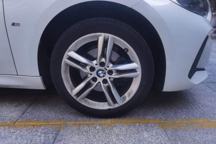 Used BMW 1 Series 2021 120i M Sport Night Edition Right Front Wheel Hub