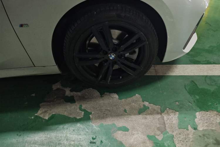 Used BMW 1 Series 2021 Restyled 125i M Sport Night Edition Right Front Wheel Hub