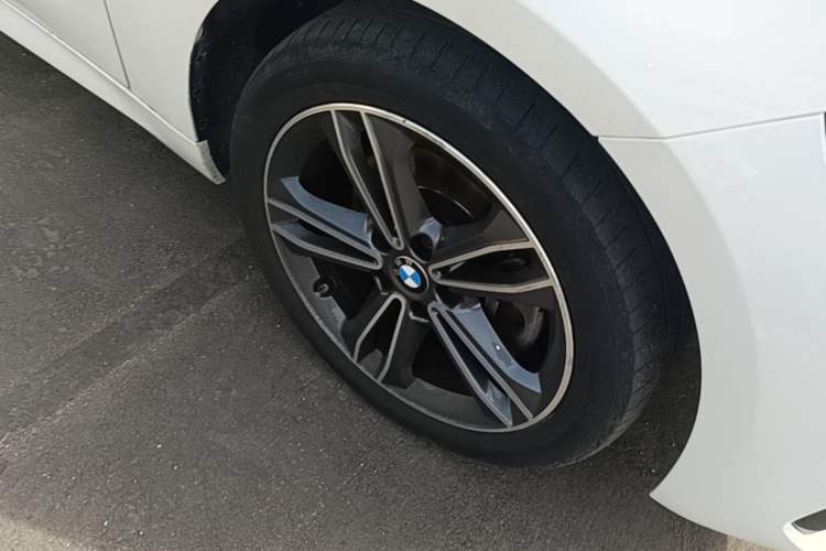 Used BMW 1 Series 2021 120i M Sport Edition Right Front Wheel Hub