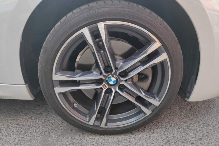 Used BMW 1 Series 2021 Restyled 125i M Sport Night Edition Right Front Wheel Hub