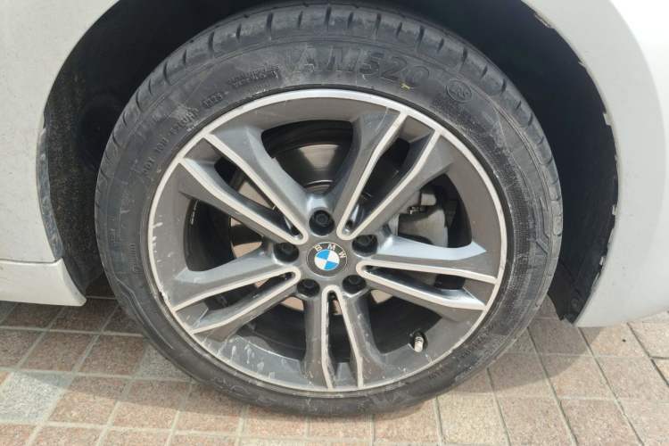 Used BMW 1 Series 2021 120i M Sport Edition Right Front Wheel Hub