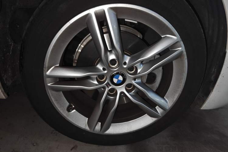 Used BMW 1 Series 2021 120i M Sport Night Edition Right Front Wheel Hub