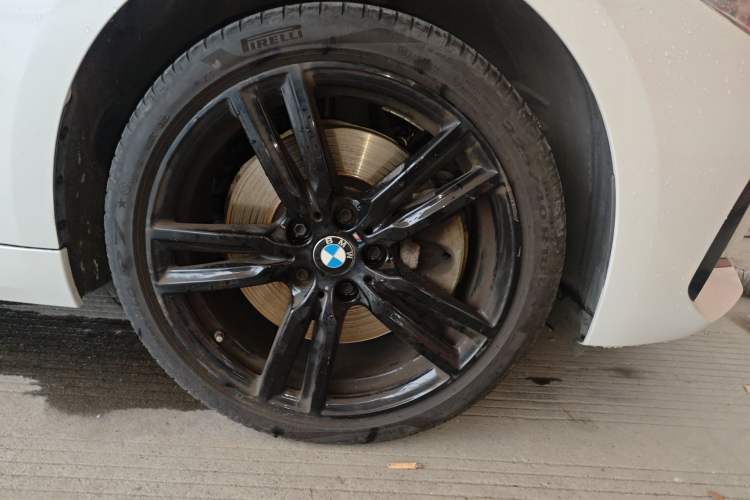 Used BMW 1 Series 2021 Restyled 125i M Sport Night Edition Right Front Wheel Hub