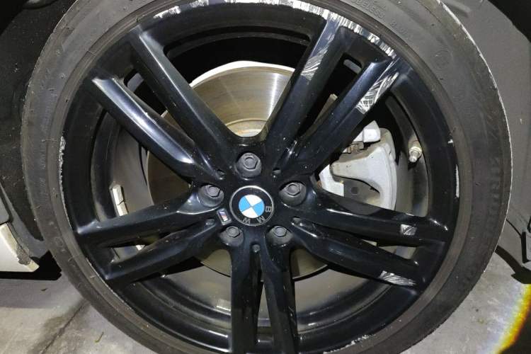 Used BMW 1 Series 2021 125i M Sport Night Edition Right Front Wheel Hub