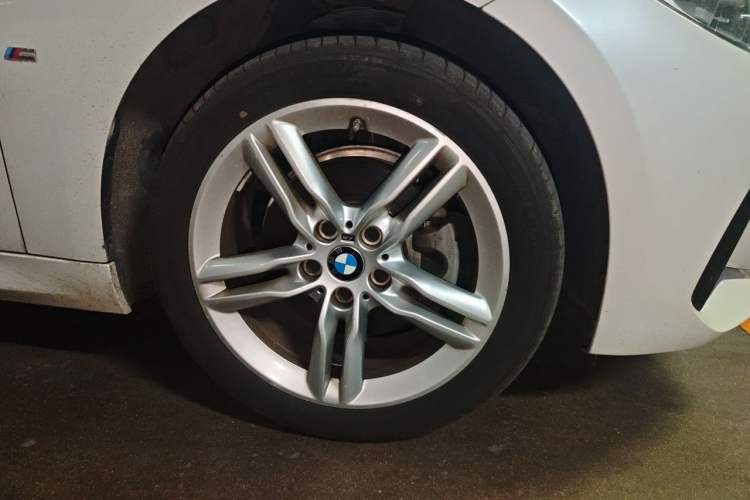 Used BMW 1 Series 2021 Revised 120i M Sport Night Edition Right Front Wheel Hub