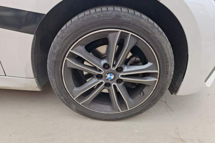 Used BMW 1 Series 2021 Revised 120i M Sport Edition Right Front Wheel Hub