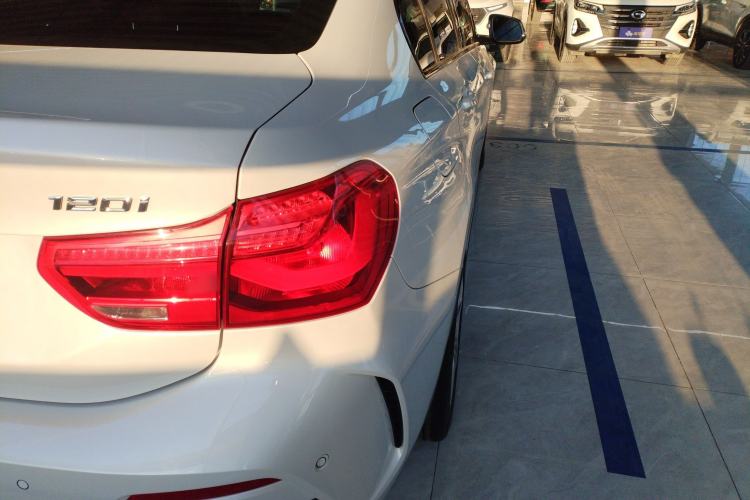 Used BMW 1 Series 2021 120i M Sport Night Edition Right Rear Taillight