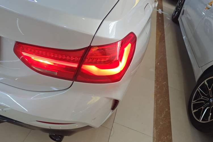 Used BMW 1 Series 2021 120i M Sport Night Edition Right Rear Taillight