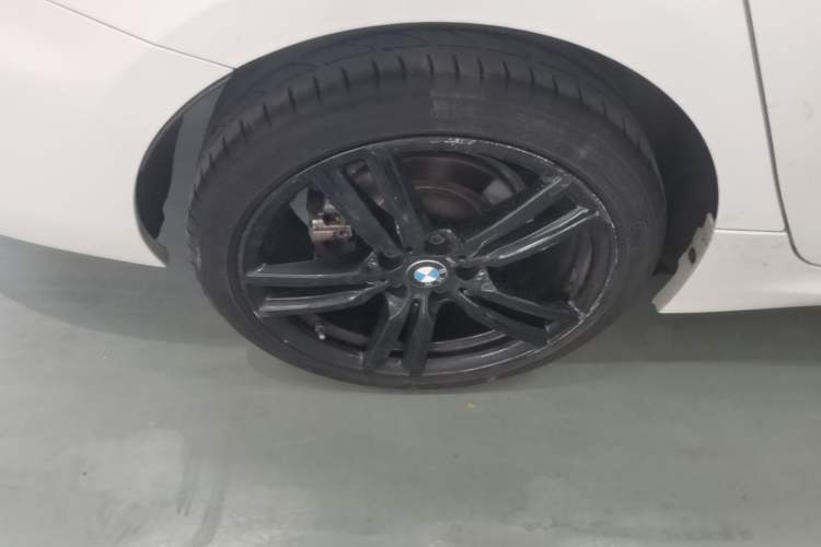 Used BMW 1 Series 2021 Restyled 125i M Sport Night Edition Right Rear Wheel Hub
