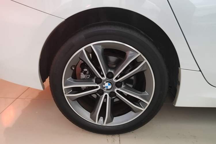 Used BMW 1 Series 2021 Revised 120i M Sport Edition Right Rear Wheel Hub