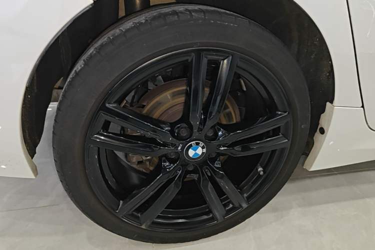 Used BMW 1 Series 2021 Restyled 125i M Sport Night Edition Right Rear Wheel Hub