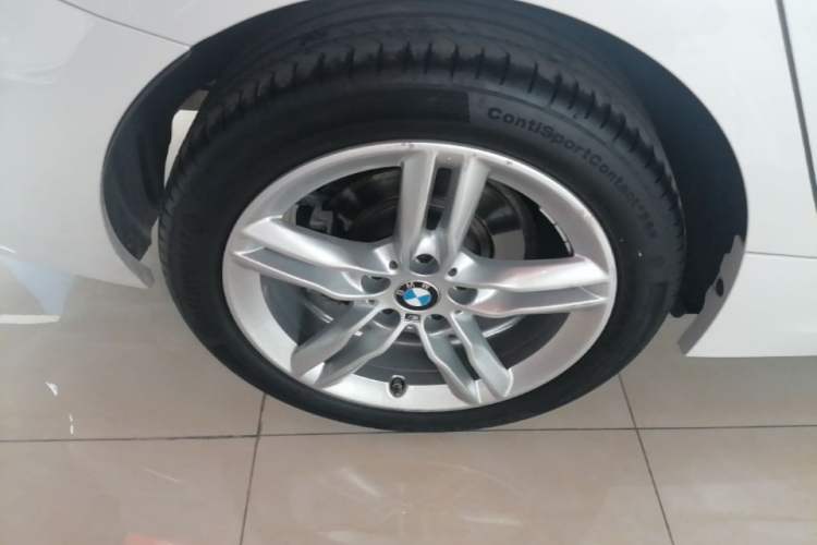 Used BMW 1 Series 2021 120i M Sport Night Edition Right Rear Wheel Hub