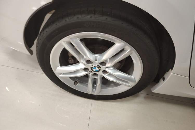 Used BMW 1 Series 2021 Revised 120i M Sport Night Edition Right Rear Wheel Hub