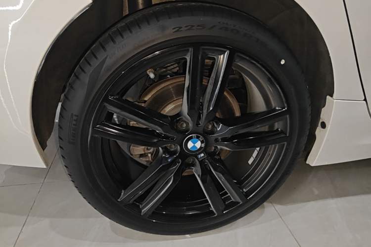 Used BMW 1 Series 2021 Restyled 125i M Sport Night Edition Right Rear Wheel Hub