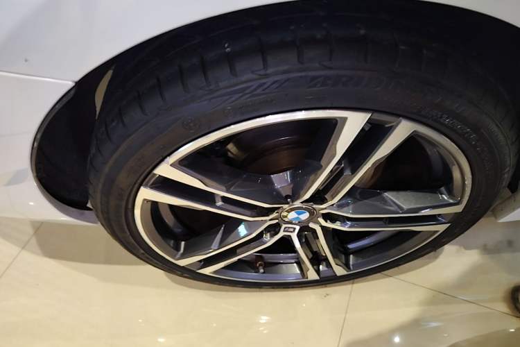 Used BMW 1 Series 2021 Restyled 125i M Sport Night Edition Right Rear Wheel Hub