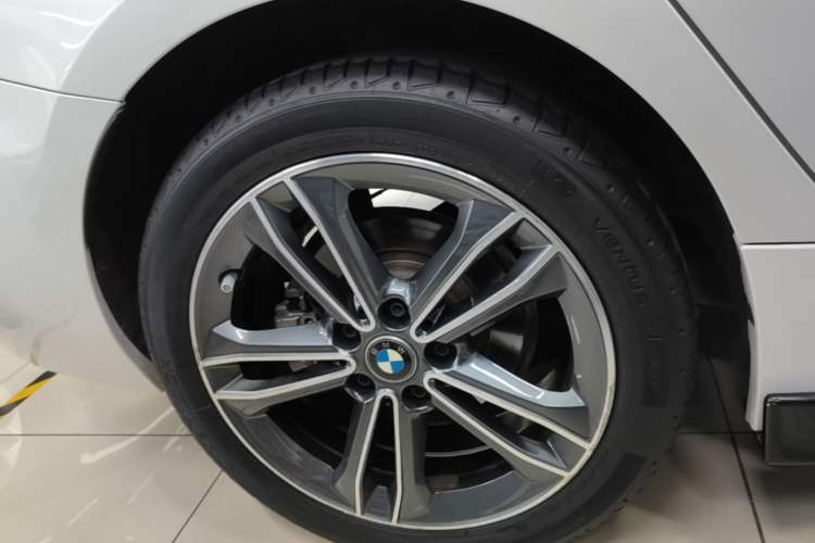 Used BMW 1 Series 2021 Revised 120i M Sport Edition Right Rear Wheel Hub