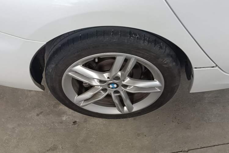 Used BMW 1 Series 2021 Revised 120i M Sport Night Edition Right Rear Wheel Hub
