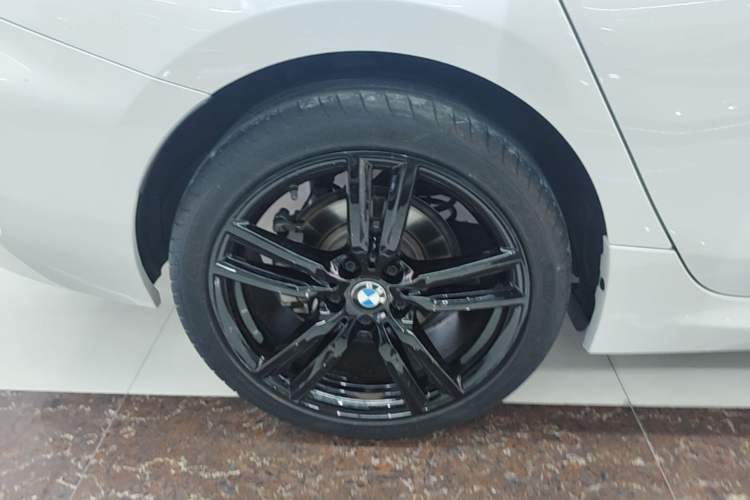 Used BMW 1 Series 2021 Restyled 125i M Sport Night Edition Right Rear Wheel Hub