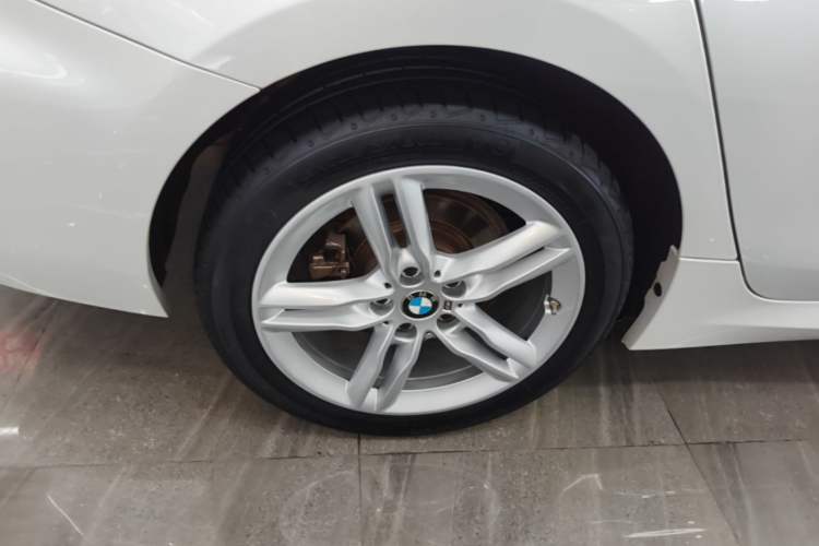 Used BMW 1 Series 2021 Revised 120i M Sport Night Edition Right Rear Wheel Hub