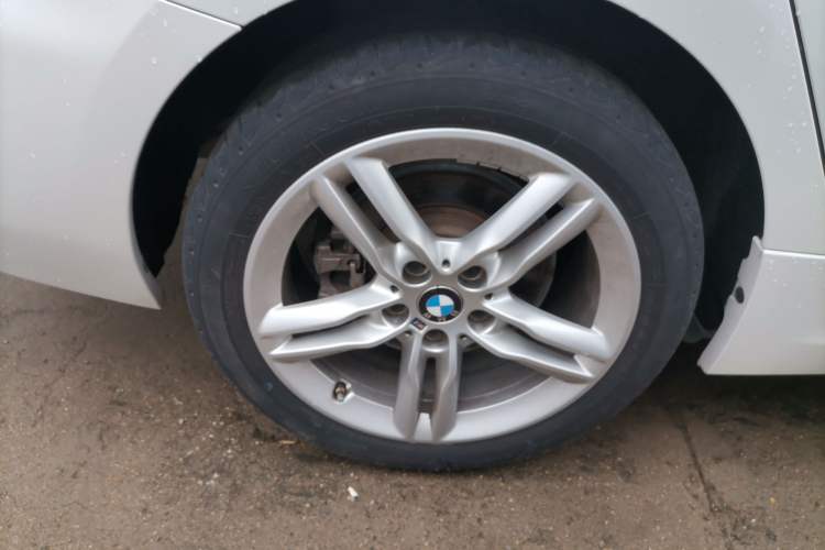 Used BMW 1 Series 2021 120i M Sport Night Edition Right Rear Wheel Hub