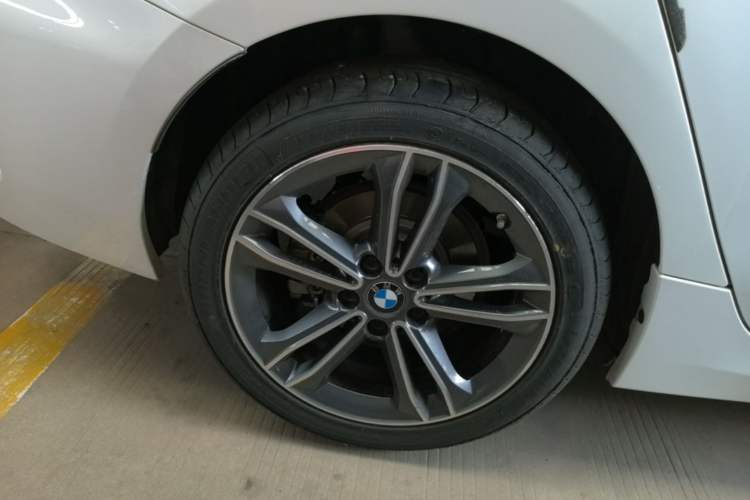 Used BMW 1 Series 2021 120i M Sport Edition Right Rear Wheel Hub