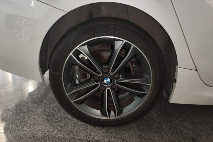 Used BMW 1 Series 2021 120i M Sport Edition Right Rear Wheel Hub