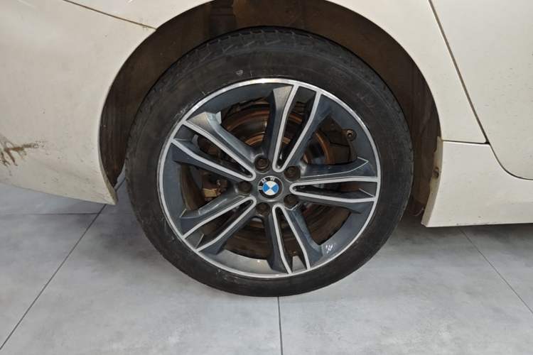 Used BMW 1 Series 2021 120i M Sport Edition Right Rear Wheel Hub