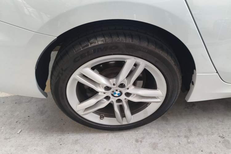 Used BMW 1 Series 2021 120i M Sport Night Edition Right Rear Wheel Hub