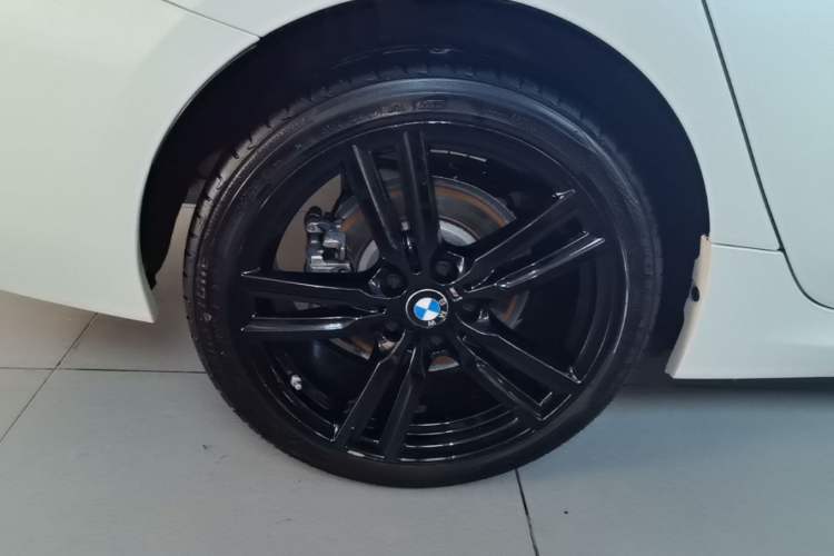 Used BMW 1 Series 2021 Restyled 125i M Sport Night Edition Right Rear Wheel Hub