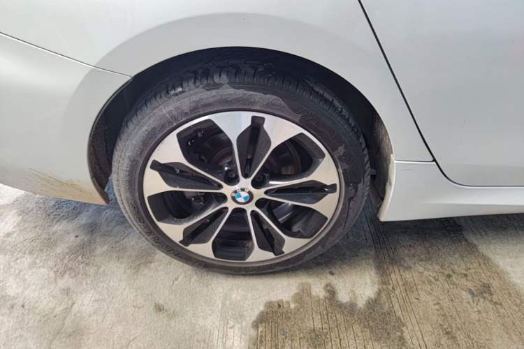 Used BMW 1 Series 2021 120i M Sport Night Edition Right Rear Wheel Hub