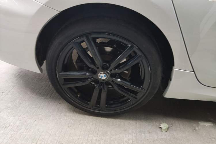 Used BMW 1 Series 2021 125i M Sport Night Edition Right Rear Wheel Hub