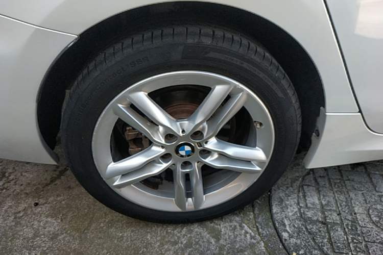 Used BMW 1 Series 2021 Revised 120i M Sport Night Edition Right Rear Wheel Hub