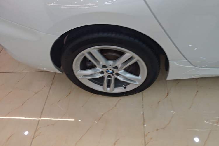Used BMW 1 Series 2021 Revised 120i M Sport Night Edition Right Rear Wheel Hub