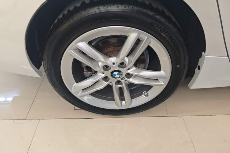 Used BMW 1 Series 2021 120i M Sport Night Edition Right Rear Wheel Hub