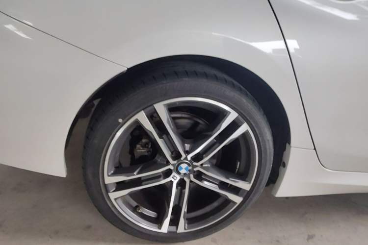Used BMW 1 Series 2021 Restyled 125i M Sport Night Edition Right Rear Wheel Hub