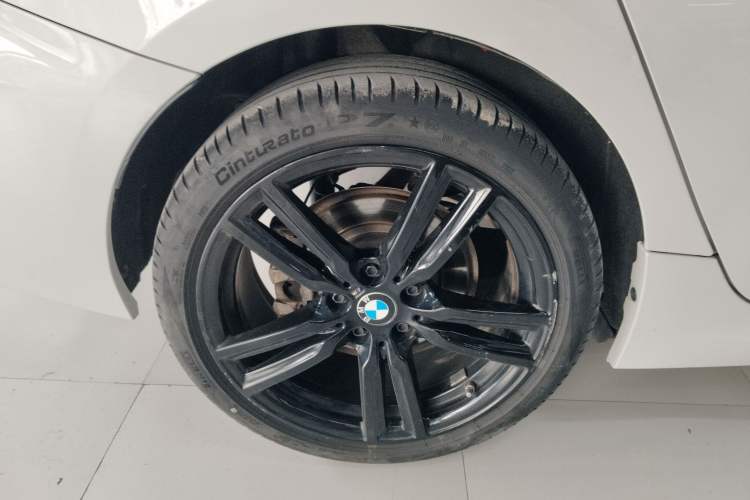 Used BMW 1 Series 2021 Restyled 125i M Sport Night Edition Right Rear Wheel Hub