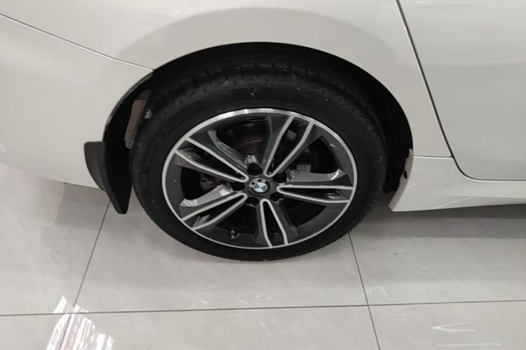 Used BMW 1 Series 2021 120i M Sport Edition Right Rear Wheel Hub