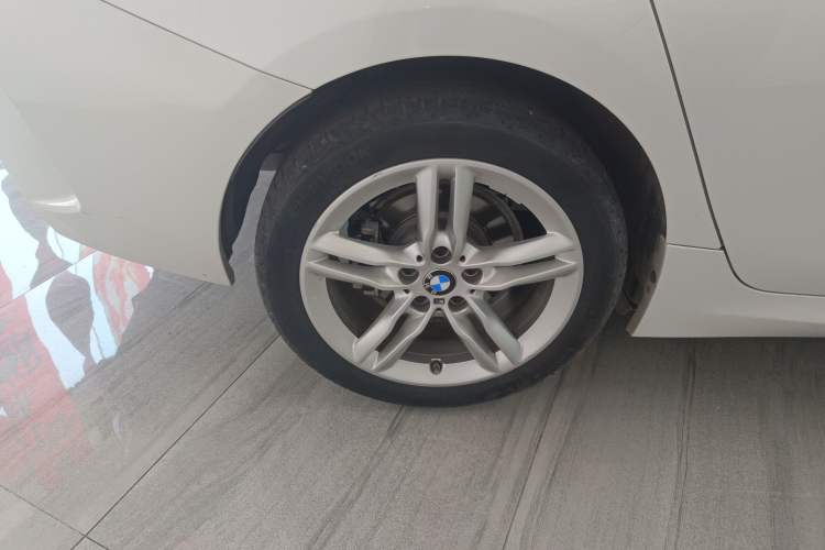 Used BMW 1 Series 2021 Revised 120i M Sport Night Edition Right Rear Wheel Hub