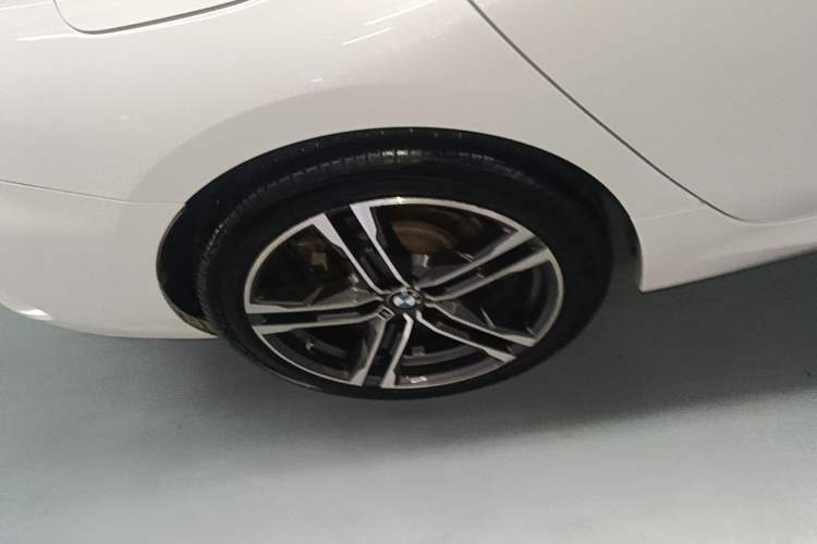 Used BMW 1 Series 2021 125i M Sport Night Edition Right Rear Wheel Hub