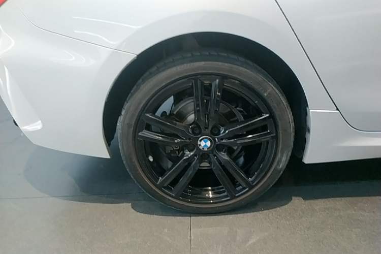 Used BMW 1 Series 2021 125i M Sport Night Edition Right Rear Wheel Hub